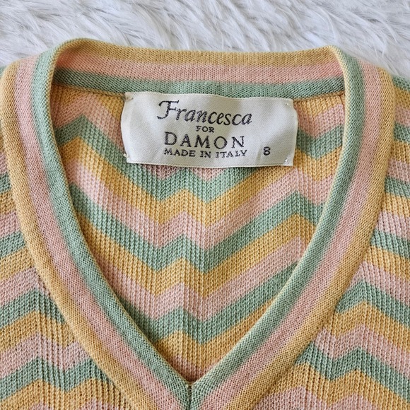 Francesca for Damon Women's Colorful Chevron‎ Wool Blend V-neck Sweater. Size S - Picture 6 of 8